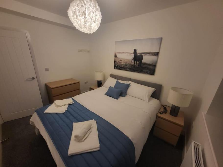 New 4 Bedrm House! Parking. 10Min To City / Etihad Manchester Kültér fotó